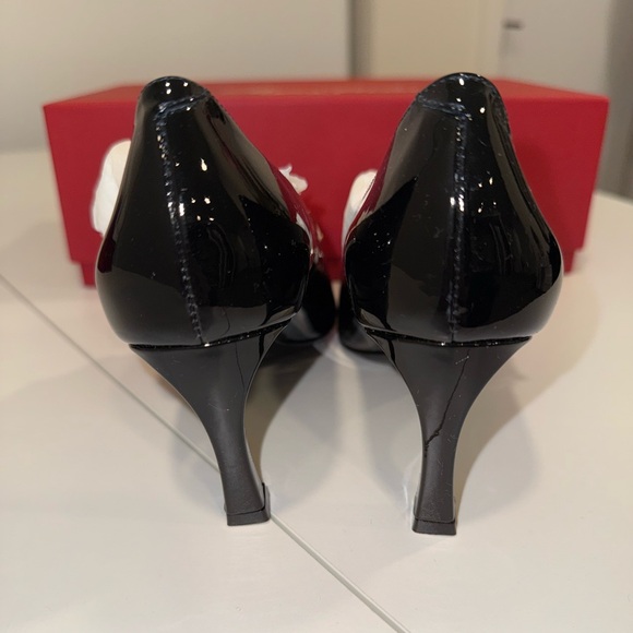 Roger Vivier Black Heels - Picture 4 of 9